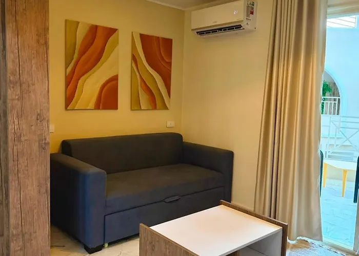 1-bedroom Pool View At Stone Heights Apartman *